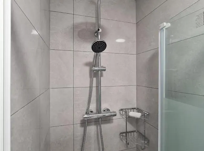 Cosy Self Contained Space Near Airport *