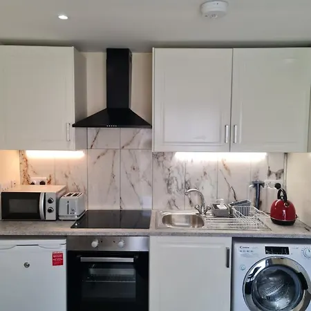 Cosy Self Contained Space Near Airport Dublin